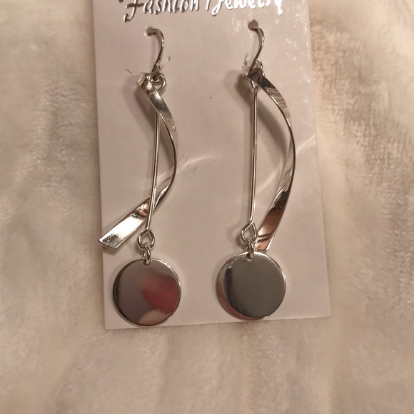 Earring Bundle - Picture 4 of 4